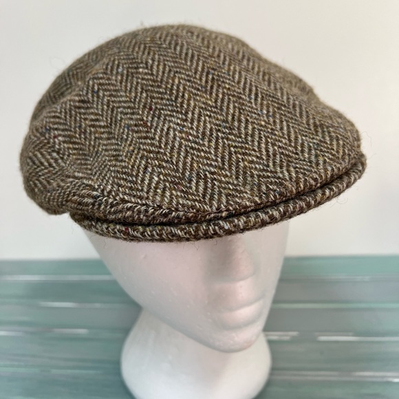 Jonathan Richard Herringbone Irish Wool Cap - Picture 2 of 7